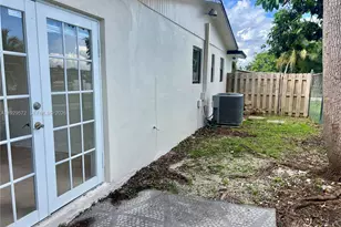 11950 SW 199th St, Miami, FL 33177 - Photo 5