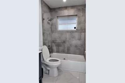 2100 N 57th Way, Hollywood, FL 33021 - Photo 23