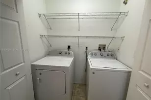 8507 NW 140th Terrace, Miami Lakes, FL 33016 - Photo 7