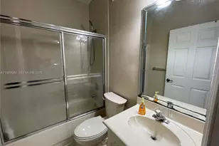 8507 NW 140th Terrace, Miami Lakes, FL 33016 - Photo 9