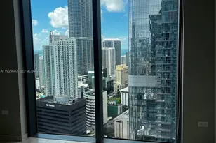 68 SE 6th St, Miami, FL 33131 - Photo 11