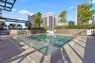 11 NE 6th, Miami, FL 33132 - Photo 27