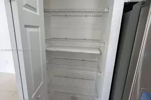 3399 W 90th Terrace, Hialeah, FL 33018 - Photo 45