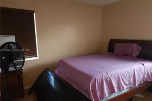 466 NE 210th Cir Terrace, Miami, FL 33179 - Photo 17