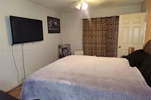 466 NE 210th Cir Terrace, Miami, FL 33179 - Photo 19