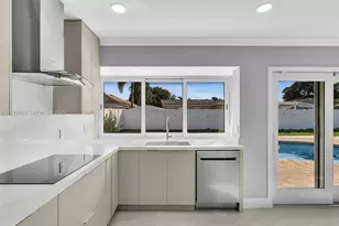 2144 NE 64th St, Fort Lauderdale, FL 33308 - Photo 11