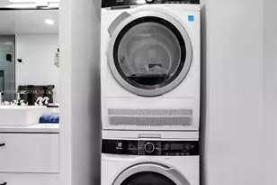 2500 Parkview Dr, Hallandale Beach, FL 33009 - Photo 23