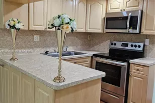 10641 SW 108th Ave, Miami, FL 33176 - Photo 5