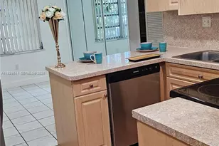 10641 SW 108th Ave, Miami, FL 33176 - Photo 7