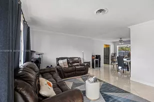 4461 NW 6th St, Plantation, FL 33317 - Photo 11