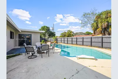 4461 NW 6th St, Plantation, FL 33317 - Photo 27