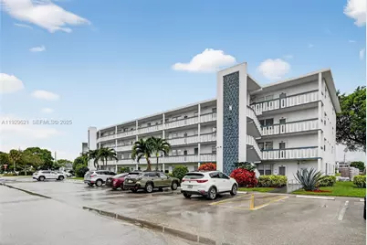 1008 N Farnham  N #1008, Deerfield Beach, FL 33442 - Photo 5