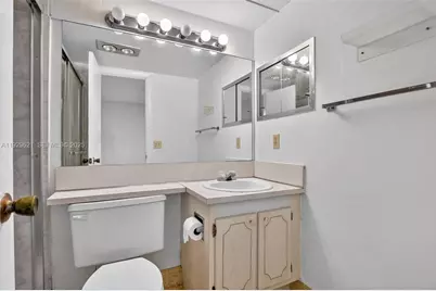 1008 N Farnham  N #1008, Deerfield Beach, FL 33442 - Photo 23