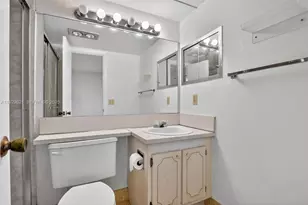 1008 N Farnham N, Deerfield Beach, FL 33442 - Photo 23