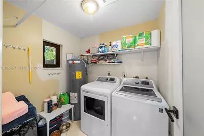 10446 SW 52nd St, Cooper City, FL 33328 - Photo 27