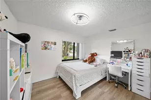 10446 SW 52nd St, Cooper City, FL 33328 - Photo 21
