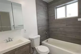 1895 Venice Park Dr, Miami, FL 33181 - Photo 7