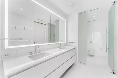 300 Biscayne Blvd Way #2507, Miami, FL 33131 - Photo 17