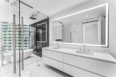 300 Biscayne Blvd Way #2507, Miami, FL 33131 - Photo 15