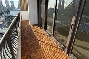 555 NE 15th St, Miami, FL 33132 - Photo 37