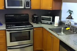 555 NE 15th St, Miami, FL 33132 - Photo 19