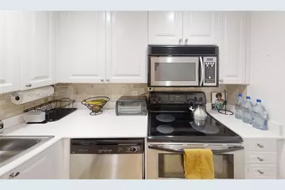 800 West Ave #614, Miami Beach, FL 33139 - Photo 15