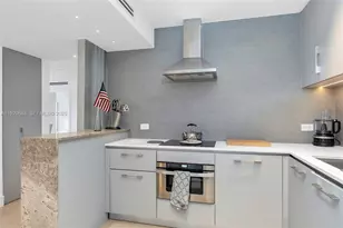 325 Ocean Dr, Miami Beach, FL 33139 - Photo 15