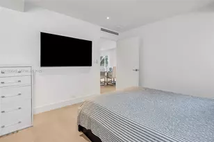325 Ocean Dr, Miami Beach, FL 33139 - Photo 39