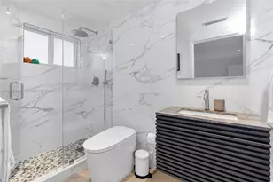 325 Ocean Dr, Miami Beach, FL 33139 - Photo 17