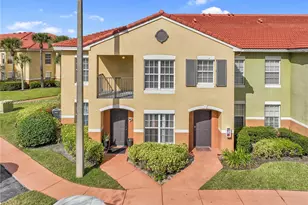 10288 Fox Trail Rd S, Royal Palm Beach, FL 33411 - Photo 1