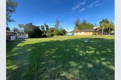 157 NW 14th Way, Dania Beach, FL 33004 - Photo 5