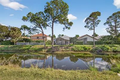 135 Rosewood Cir, Jupiter, FL 33458 - Photo 9