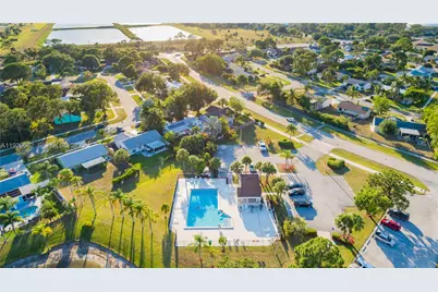 135 Rosewood Cir, Jupiter, FL 33458 - Photo 69