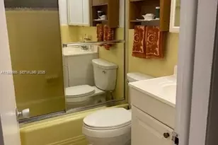 1000 SW 11th Ave, Hallandale Beach, FL 33009 - Photo 7