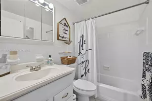 800 SW 10th Terrace, Hallandale Beach, FL 33009 - Photo 17