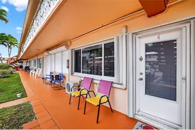 800 SW 10th Ter #4T, Hallandale Beach, FL 33009 - Photo 27