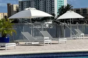 16565 NE 26th Ave, North Miami Beach, FL 33160 - Photo 33