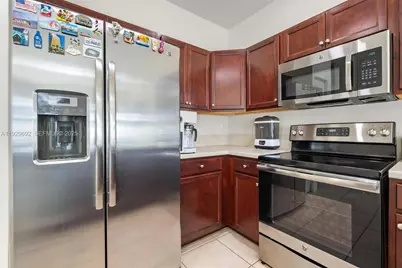 3272 W 92nd Pl, Hialeah, FL 33018 - Photo 9