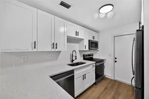 2633 NE 13th Ave, Pompano Beach, FL 33064 - Photo 9