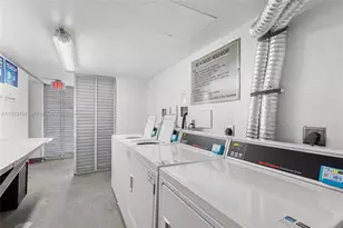 3401 N Country Club Dr, Aventura, FL 33180 - Photo 21