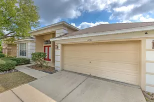 10907 Australian Pine Dr, Riverview, FL 33579 - Photo 5