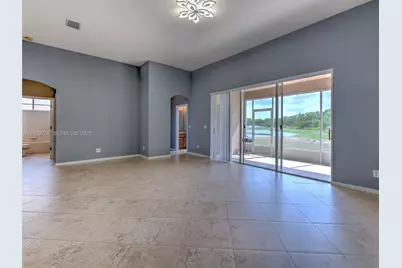 10907 Australian Pine Dr, Riverview, FL 33579 - Photo 13