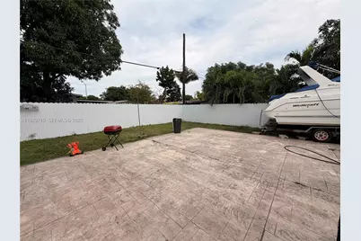 545 NW 136 St, North Miami, FL 33168 - Photo 33
