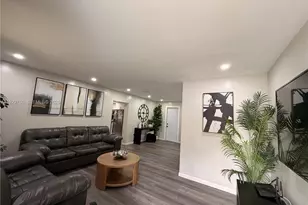 545 NW 136th St, North Miami, FL 33168 - Photo 5