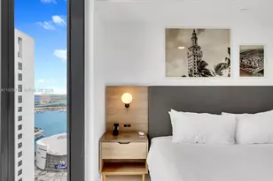 159 NE 6th St, Miami, FL 33132 - Photo 9