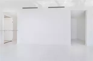 300 Biscayne Blvd Way, Miami, FL 33131 - Photo 21