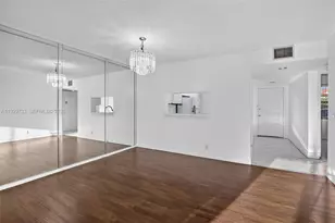 900 SW 128th Ave, Pembroke Pines, FL 33027 - Photo 9