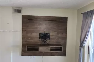 8540 SW 212th St, Cutler Bay, FL 33189 - Photo 11