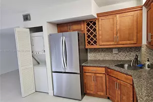 10142 SW 77th Ct, Miami, FL 33156 - Photo 9