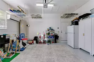 9221 SW 170th Ln, Palmetto Bay, FL 33157 - Photo 25